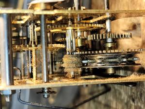 Clock movement before professional cleaning